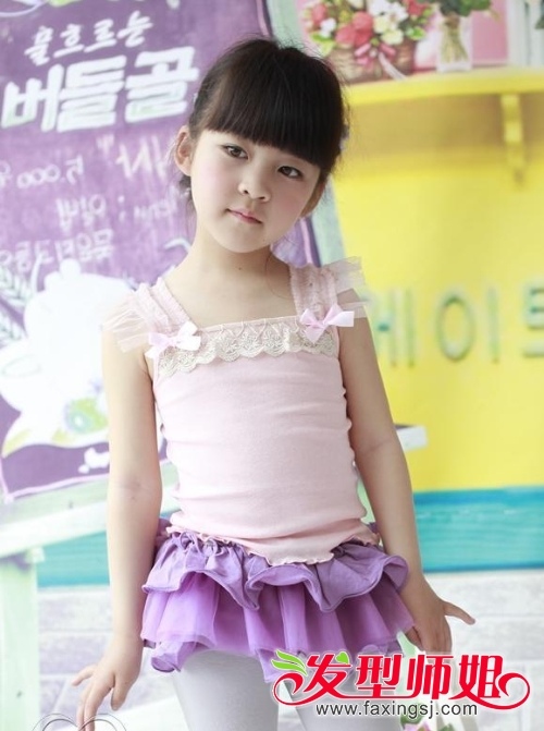 小孩子可爱盘发发型 适合小女孩的盘发发型图片(2)