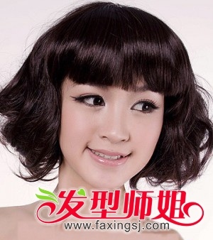 童花头卷发发型设计 时尚童花头发型图片