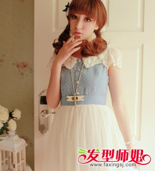 女生双扎马尾发型 美丽漂亮的双扎马尾发型