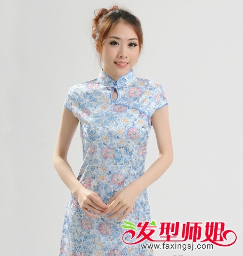 今年夏季最流行的盘发 简单的夏季盘发发型