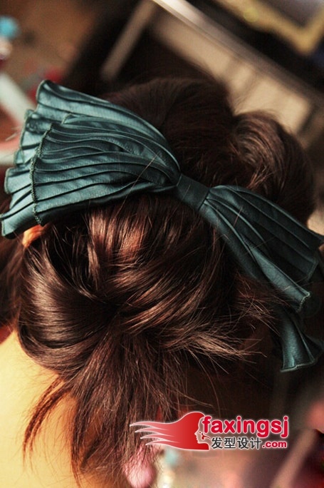 韩式盘头发的方法+怎么样盘韩式头发